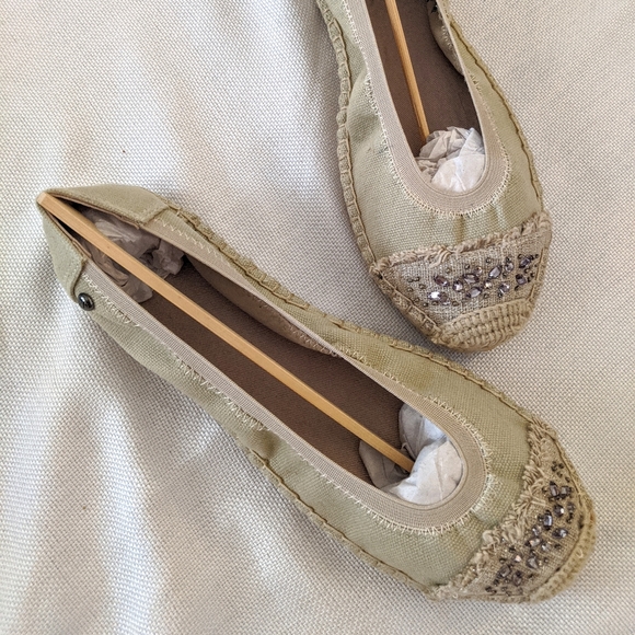 Simply Vera Vera Wang Shoes - NIB Vera Wang embellished espadrilles size 7
